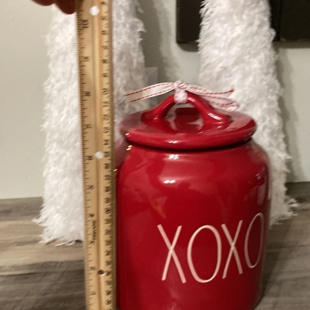 Rae Dunn VALENTINE XOXO RED CHUBBY CERAMIC CANISTER